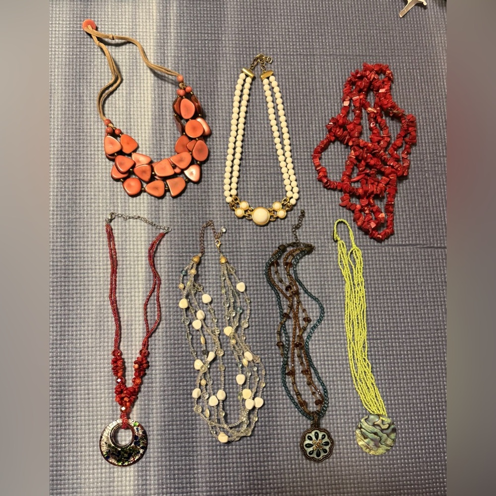 Vintage bundle Elegant Necklaces